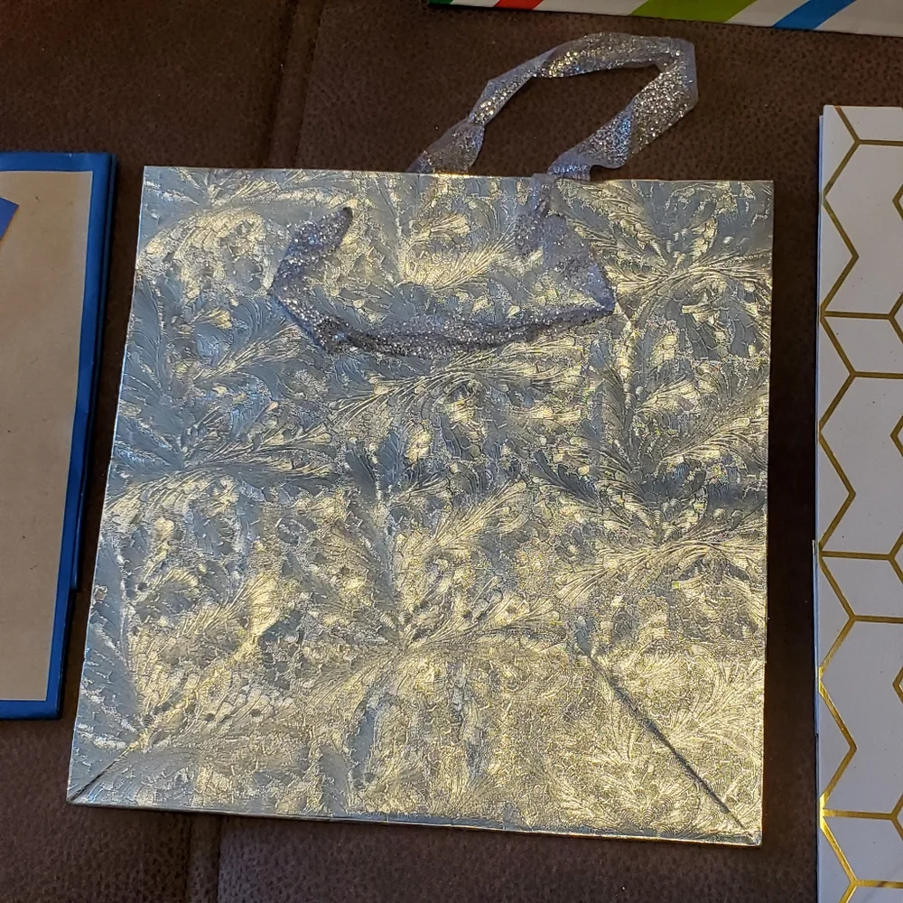 Bundle of five gift bags